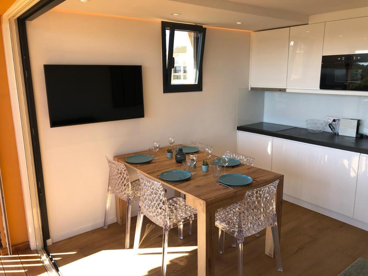 Appartement Climatise Refait A Neuf - Vue Mer Saint-Tropez - Piscine- 50M Plage Gassin Exterior photo