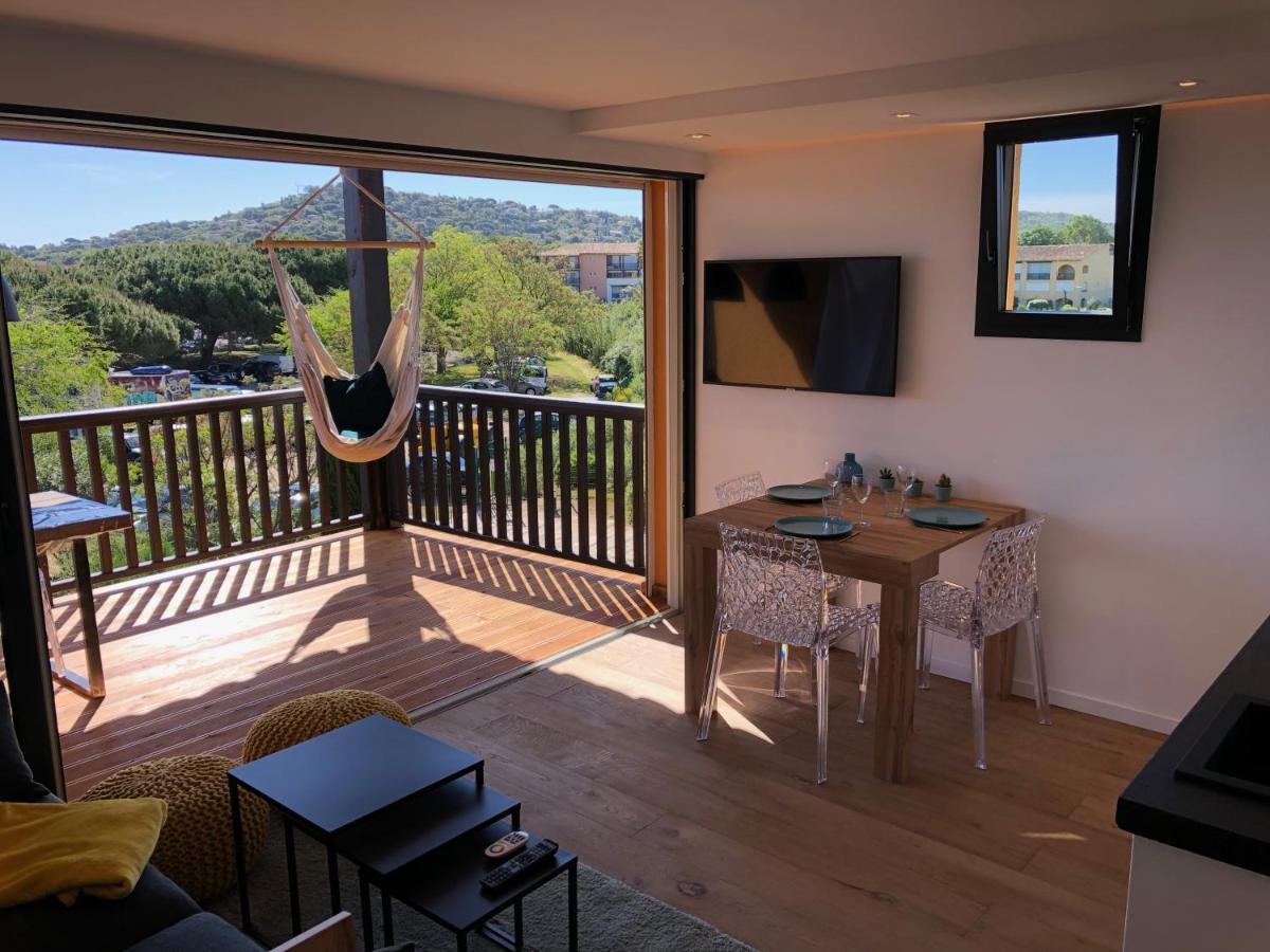 Appartement Climatise Refait A Neuf - Vue Mer Saint-Tropez - Piscine- 50M Plage Gassin Exterior photo